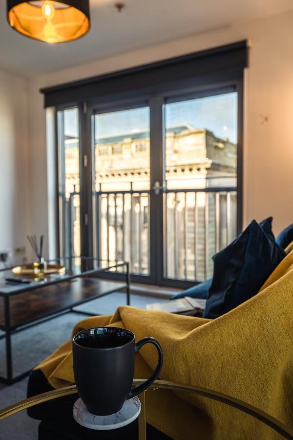 City View - A Stunning 2 Bed Apartment Глазгоу Екстериор снимка
