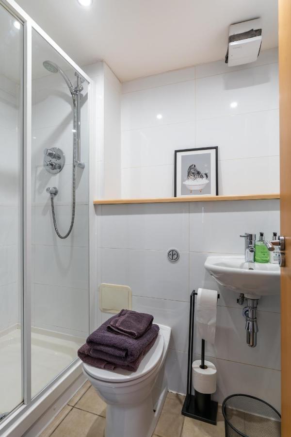 City View - A Stunning 2 Bed Apartment Глазгоу Екстериор снимка